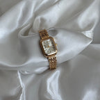 NOVA | Montre bracelet dorée pour femme – Montre élégante à cadran carré
