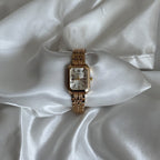 NOVA | Montre bracelet dorée pour femme – Montre élégante à cadran carré