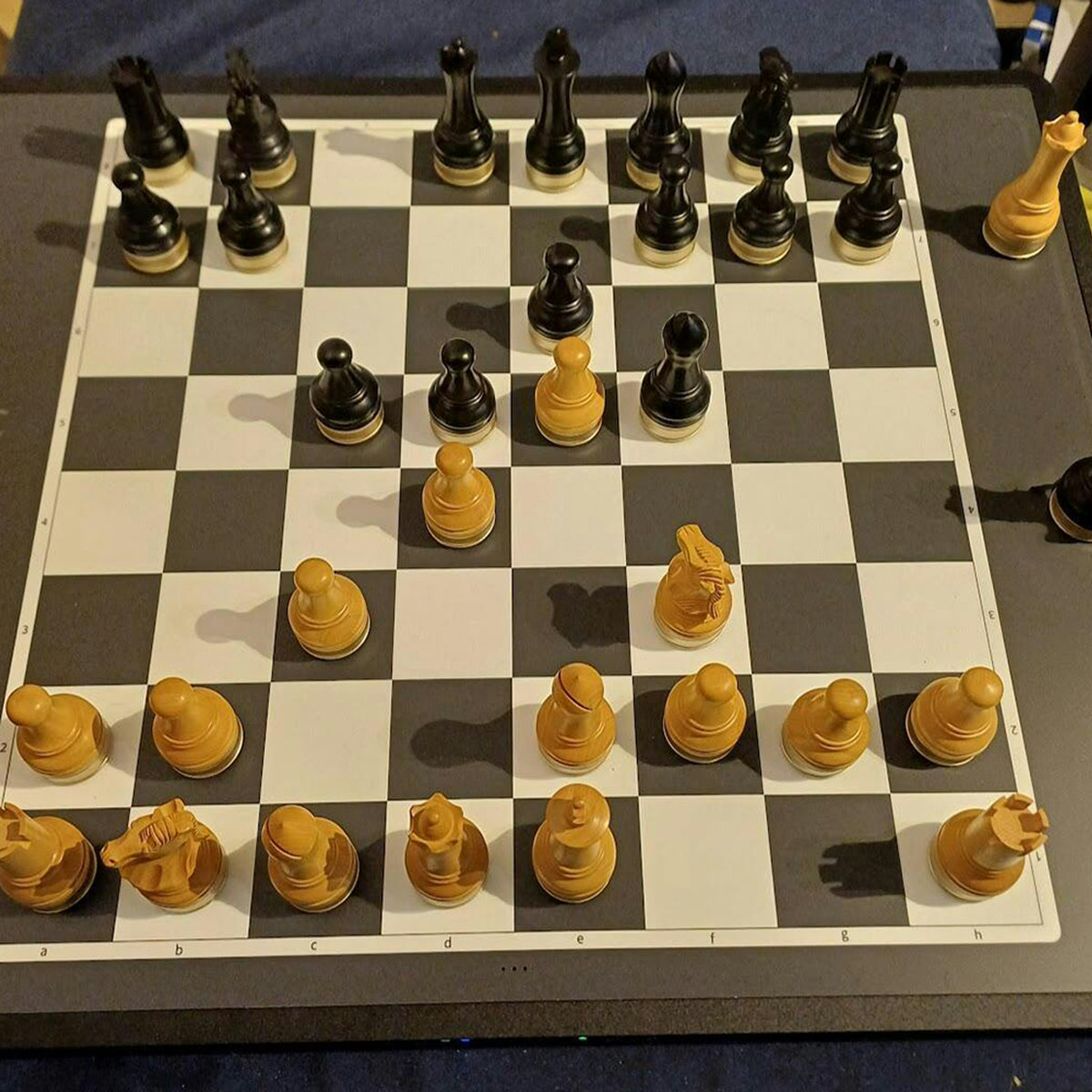 Advanced Robotic Chessboard With Wooden Pieces And Automated Opponent Movement - Image 7
