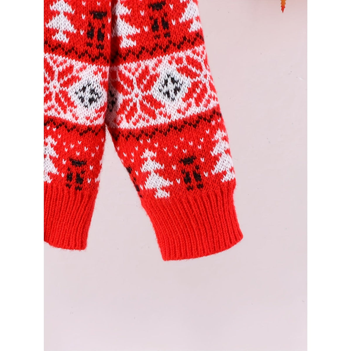 Christmas Sweater with Ribbed Nordic Pattern and Round Neckline - Image 6