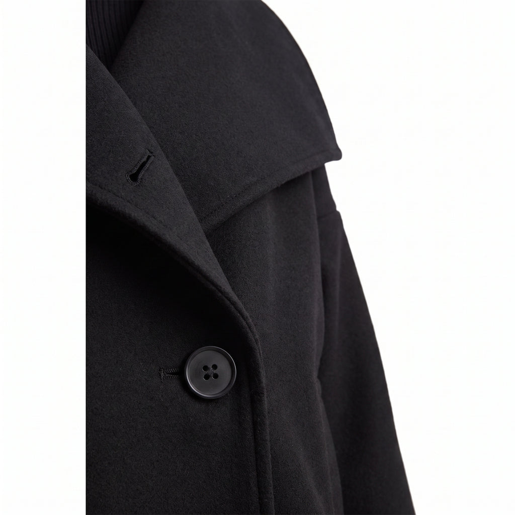 Double-Breasted Cropped Coat With Wide Lapel - detail