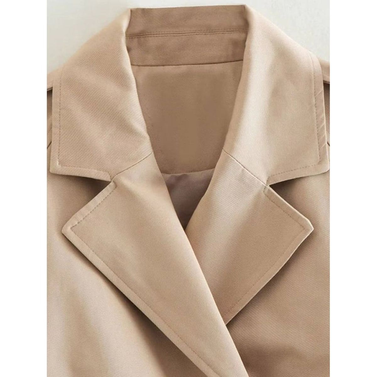 Cropped Trench Coat with Relaxed Fit and Lapel Collar - Image 8