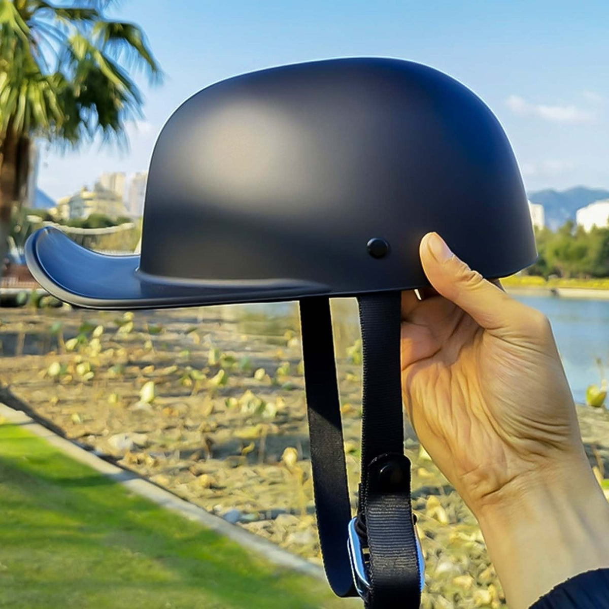 Dot Approved Motorcycle Helmet With Classic Cap Style - Image 9