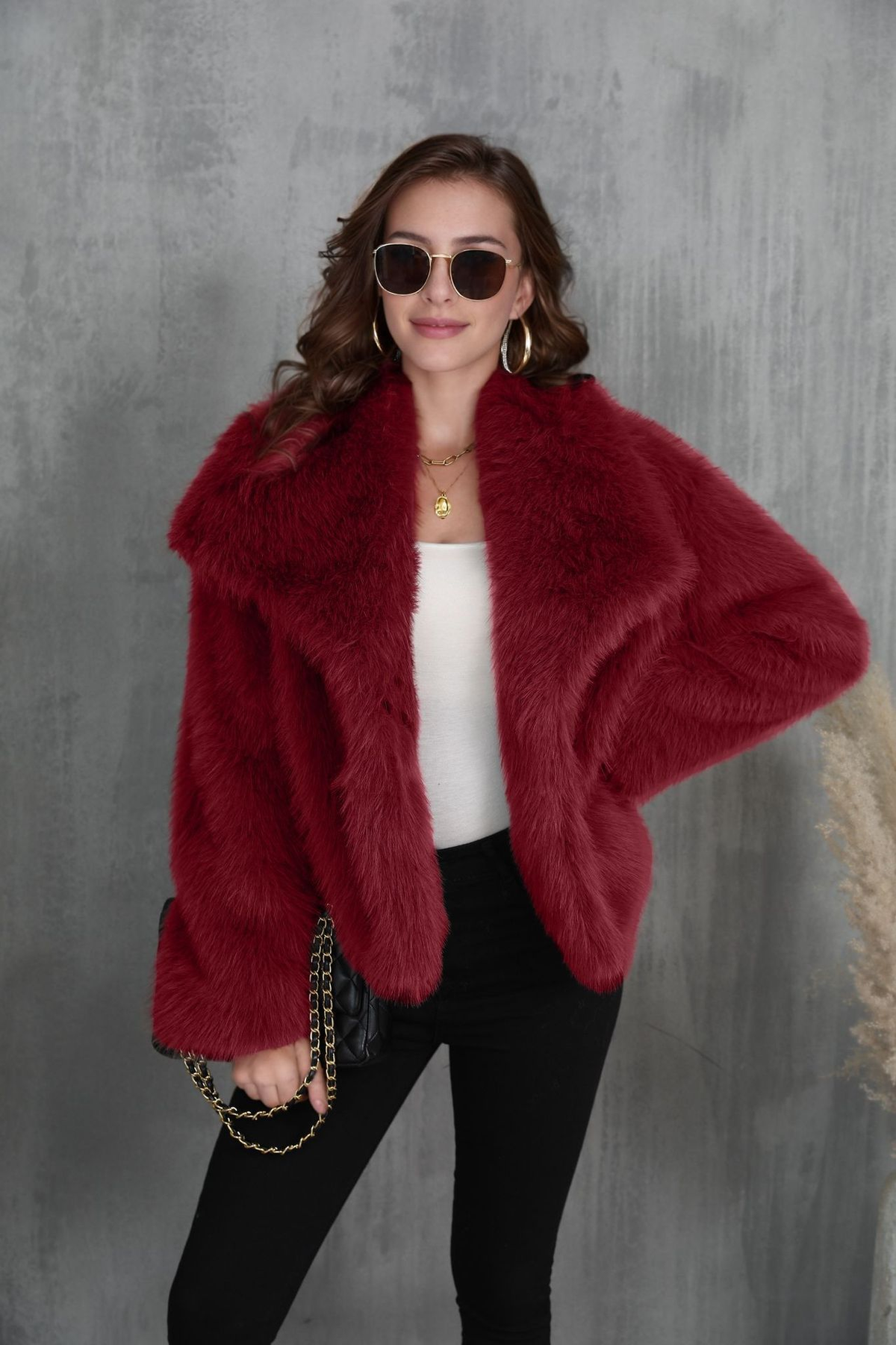 Fur Coat with Warm Short Jacket and Lapel Collar - Image 17