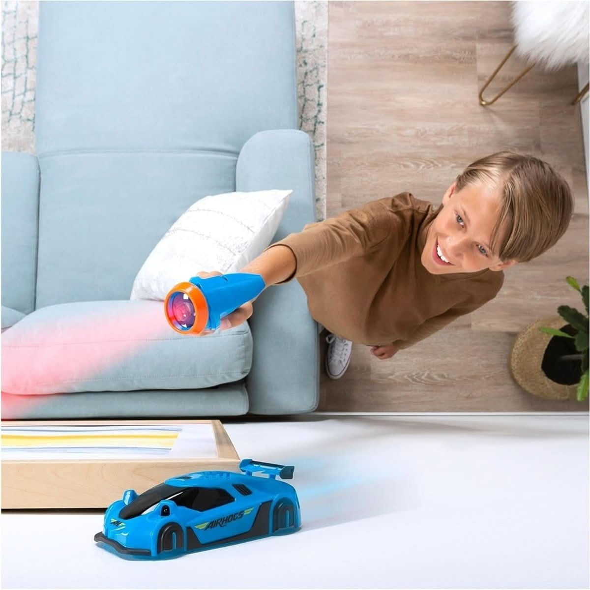 Gravityracer Laser-Controlled Wall Climbing RC Car For Kids - Image 4