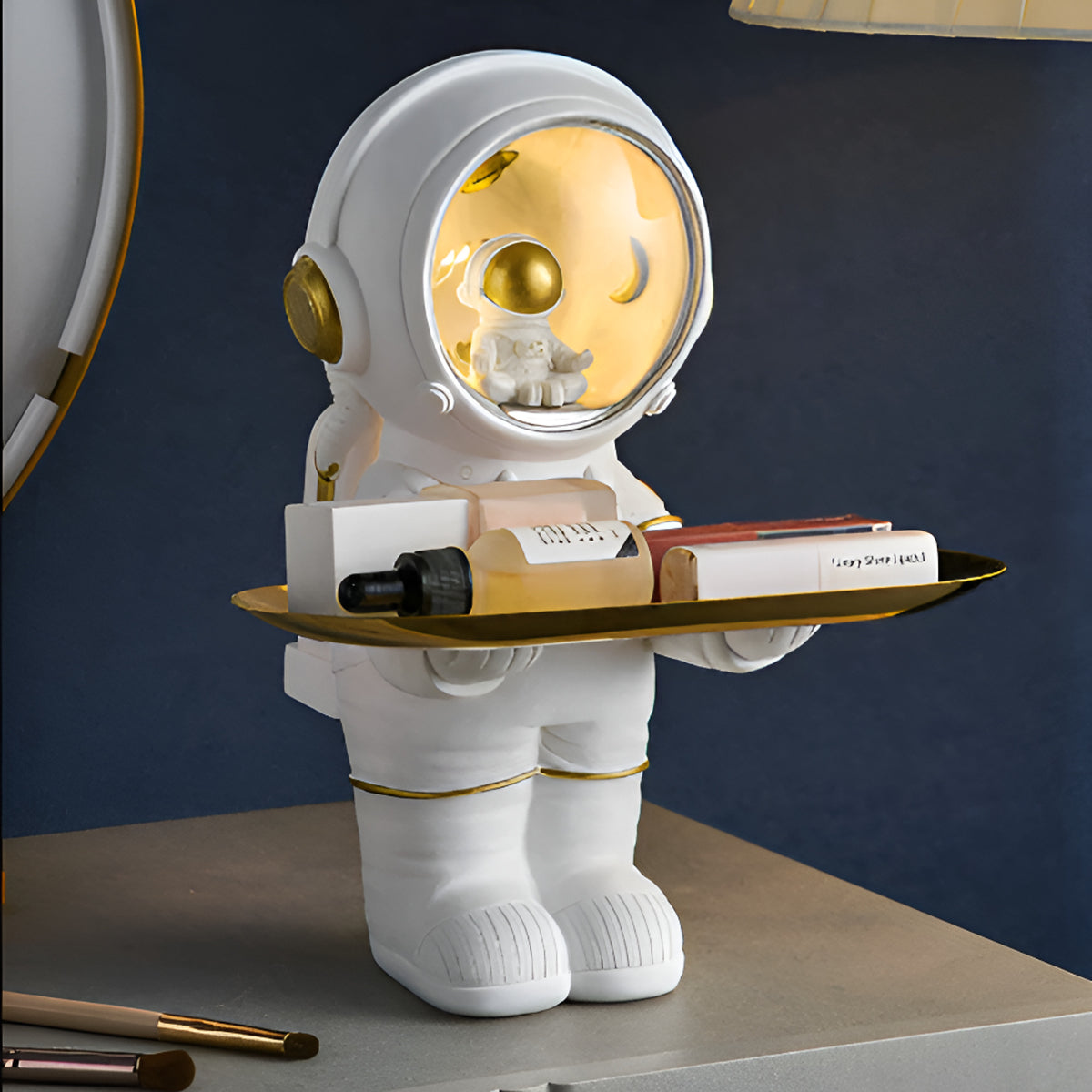 Gray Astronaut Decorative Tray With LED Light And Resin Storage Design - Image 4