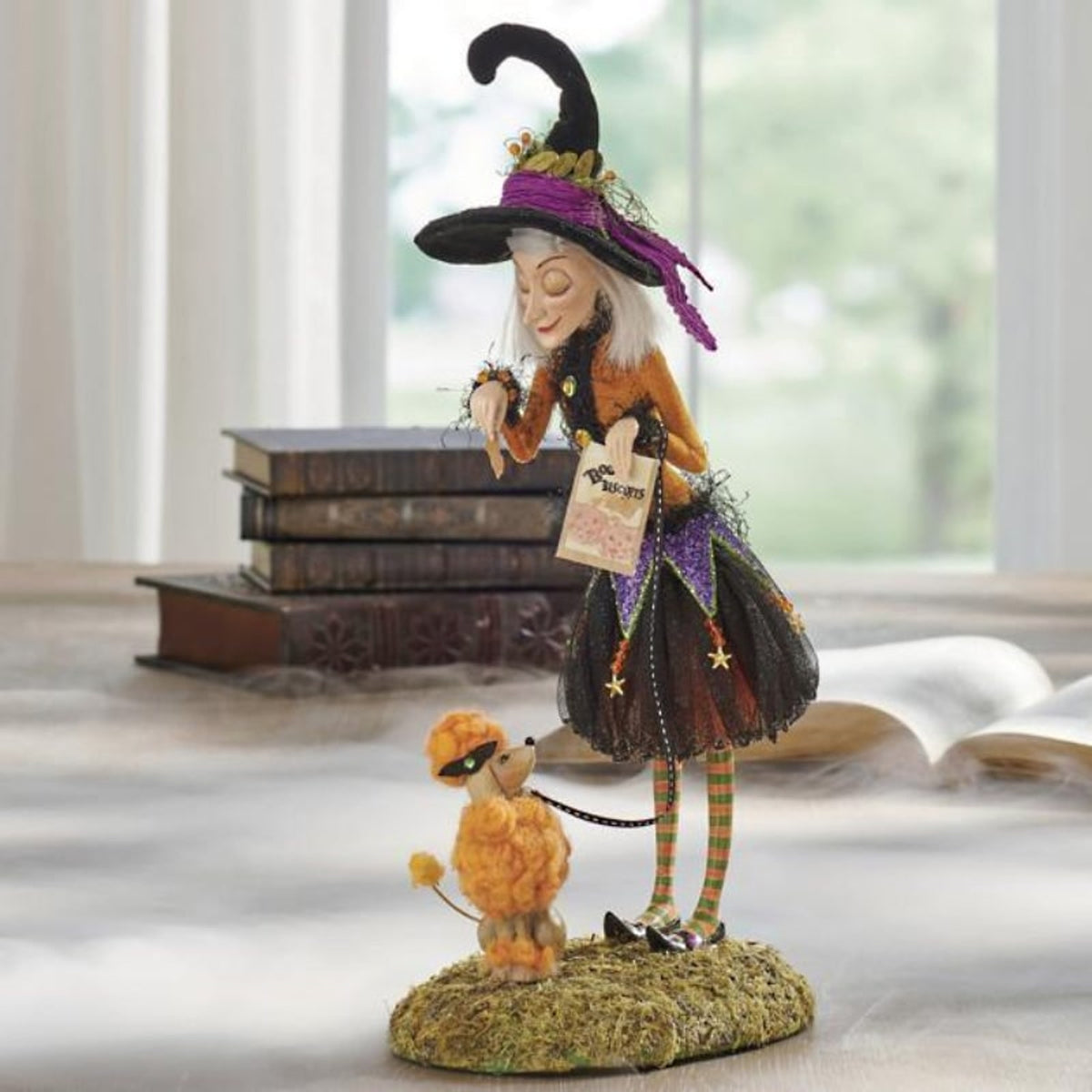 Halloween Figurine Witch With Resin Construction And Lightweight Design For Seasonal Decor - Image 11