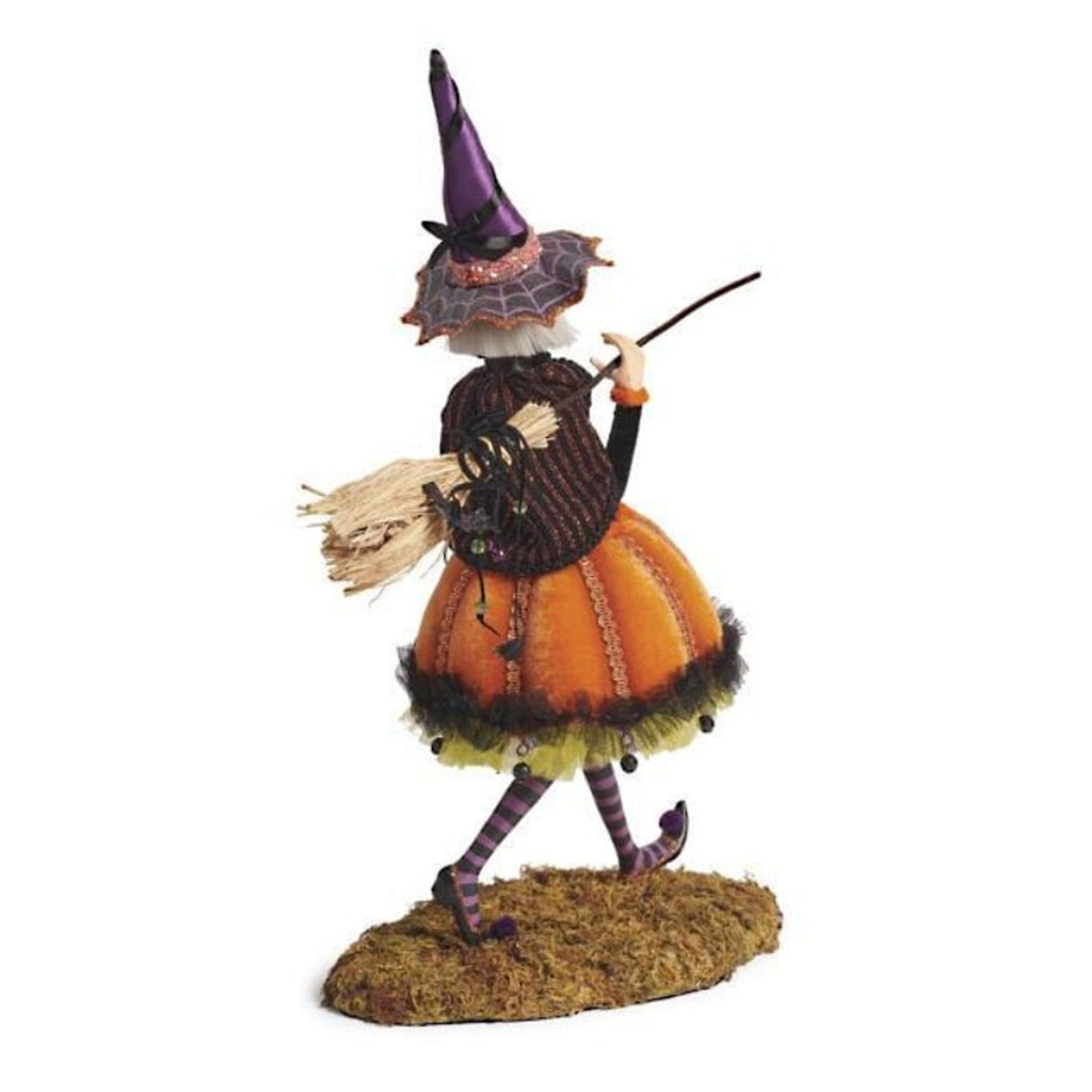 Halloween Figurine Witch With Resin Construction And Lightweight Design For Seasonal Decor - Image 5