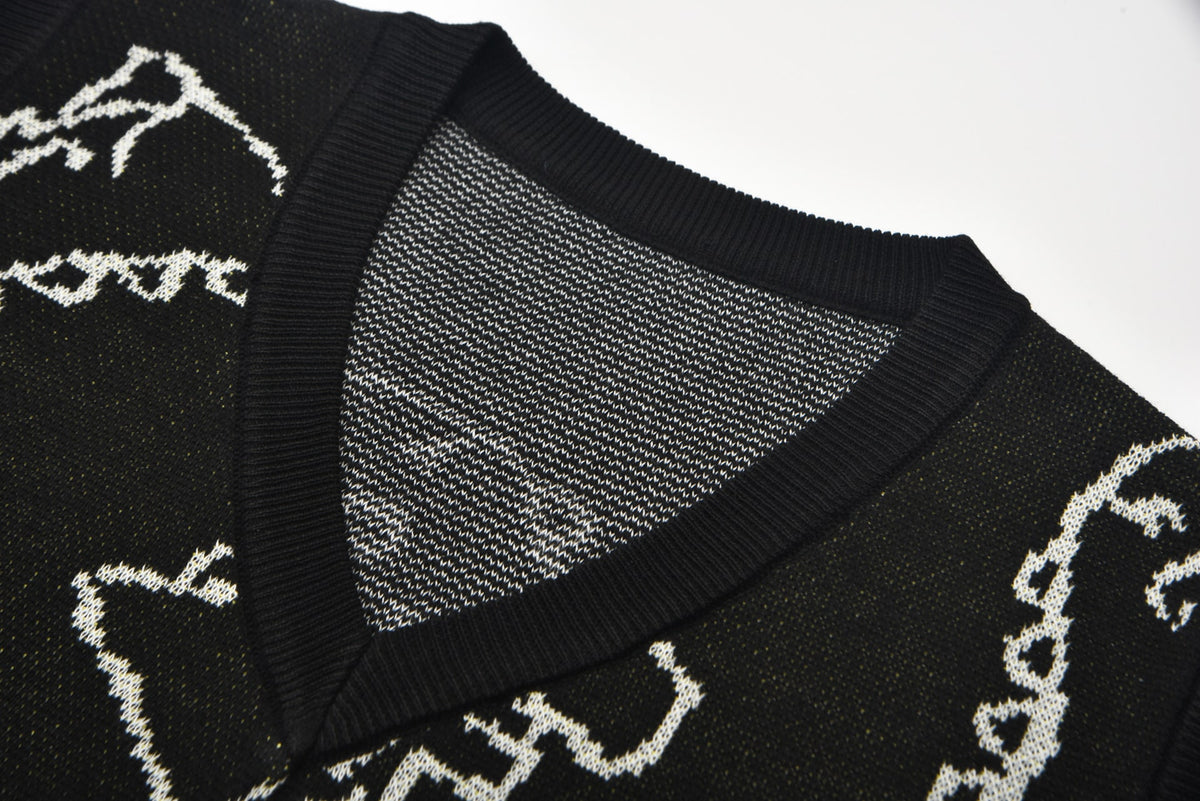 Halloween Sweater with Relaxed Knitted Fit and V-Neck - Image 4