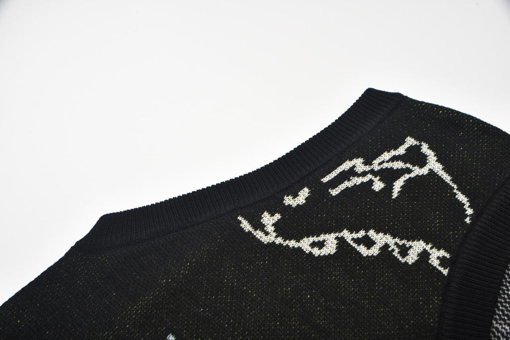 Halloween Sweater with Relaxed Knitted Fit and V-Neck - Image 7
