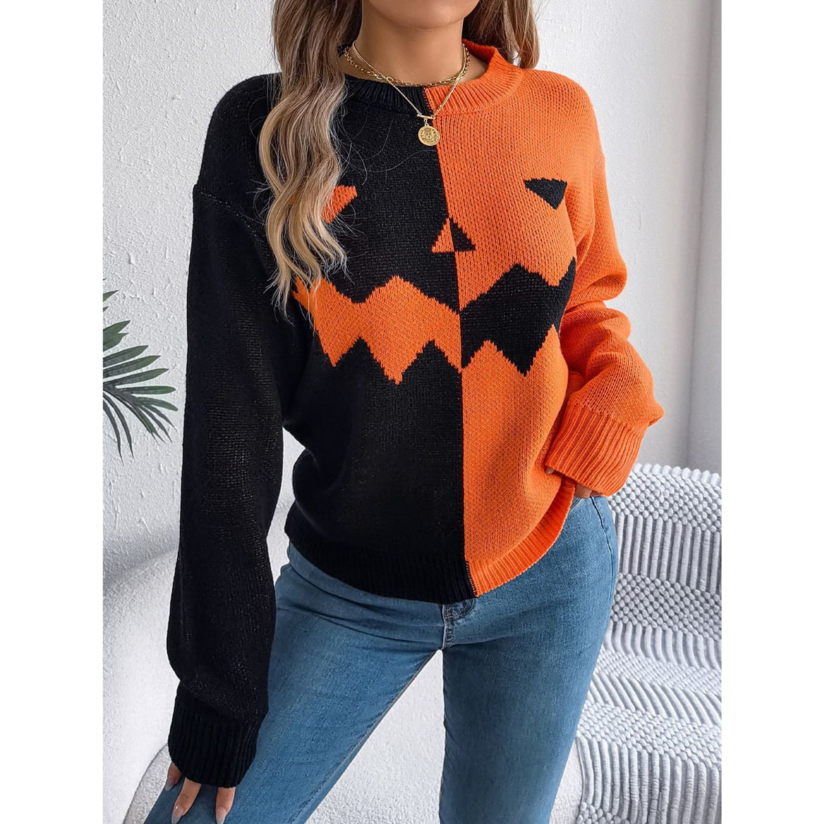 Halloween Sweater with Relaxed Knitted Pullover and Contrast Color - Image 5