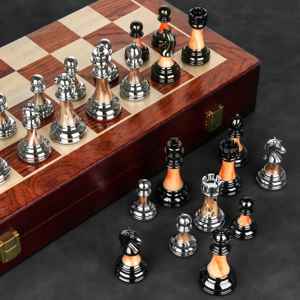 High-End Chess Set In Gift Box - Image 2