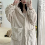 Hooded Bathrobe with Practical Pockets and Long Sleeves - Image 3