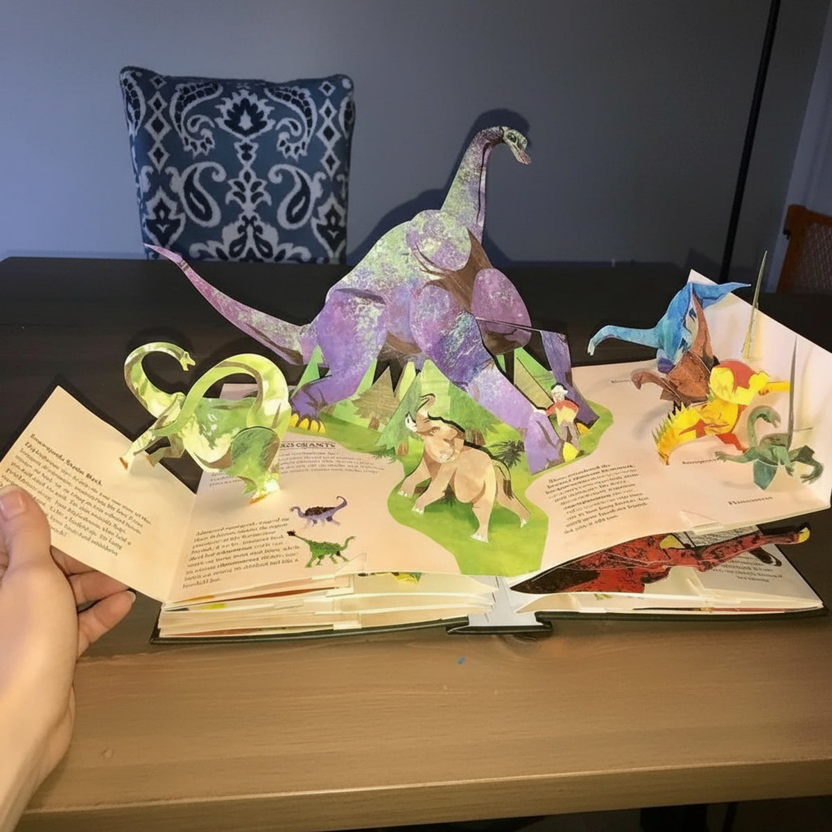 Interactive Prehistoric Lifelike Scenes 3D Pop Up Dinosaur Book - Image 3