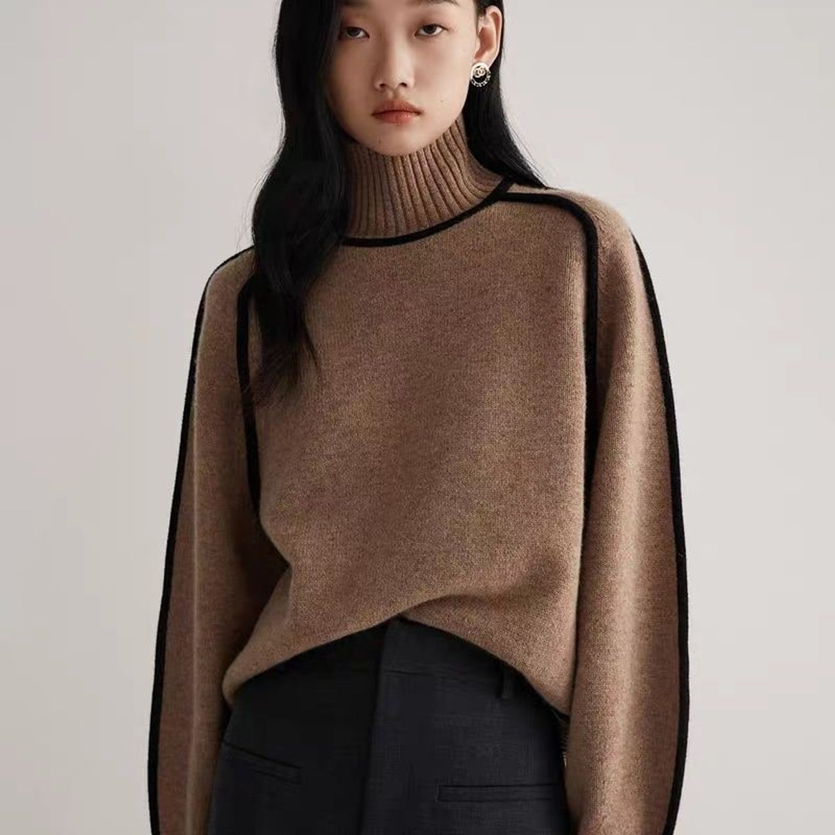 Knitted Pullover Sweater with Long Sleeve Turtleneck and Cable Knit - Image 13