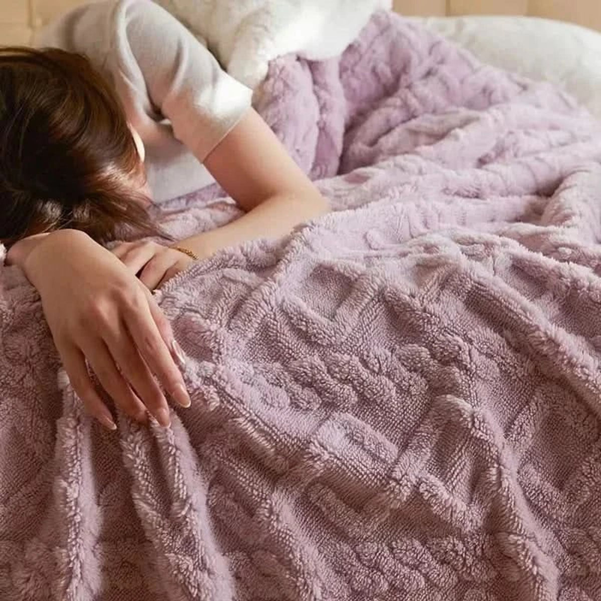 Lambswool Winter Thick Fleece Blanket - Image 3
