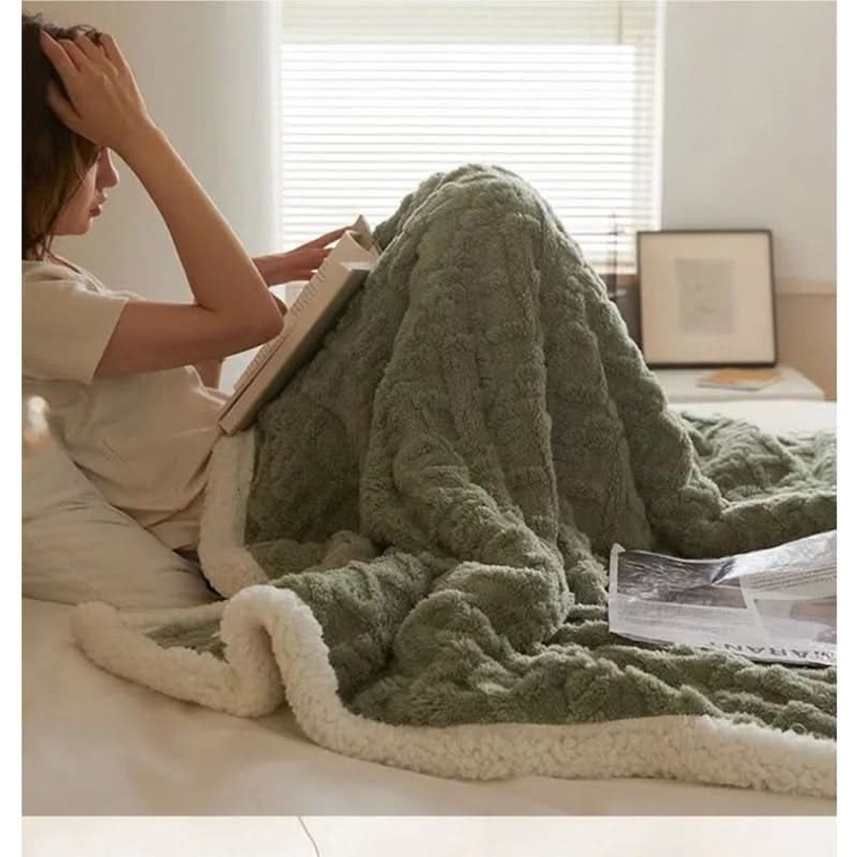 Lambswool Winter Thick Fleece Blanket - Image 4