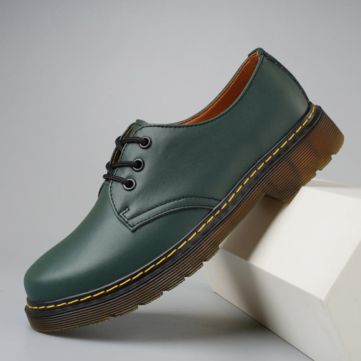 Leather Shoes with Cushioned Sole and Durable Construction - Image 6