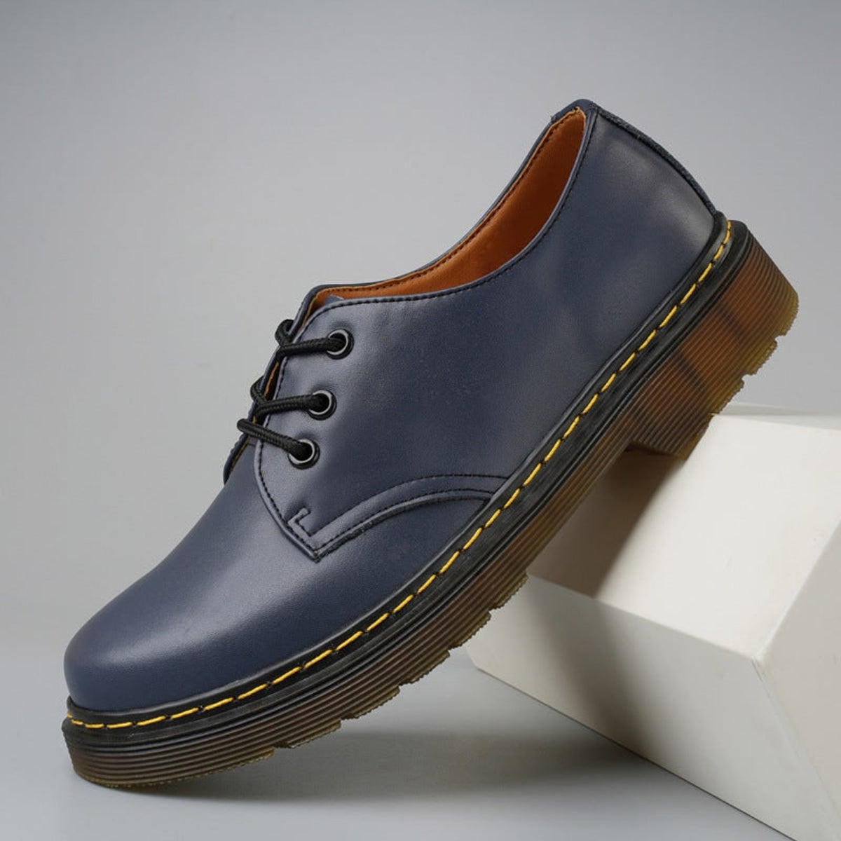 Leather Shoes with Cushioned Sole and Durable Construction - Image 7