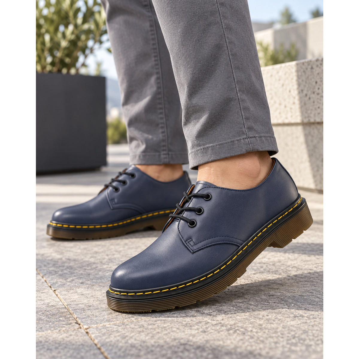 Leather Shoes with Cushioned Sole and Durable Construction - Image 8