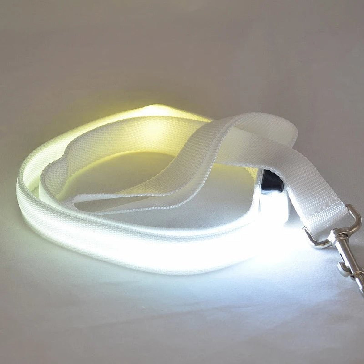 LED Dog Leash With USB Rechargeable Battery And Reflective Stitching - Image 8