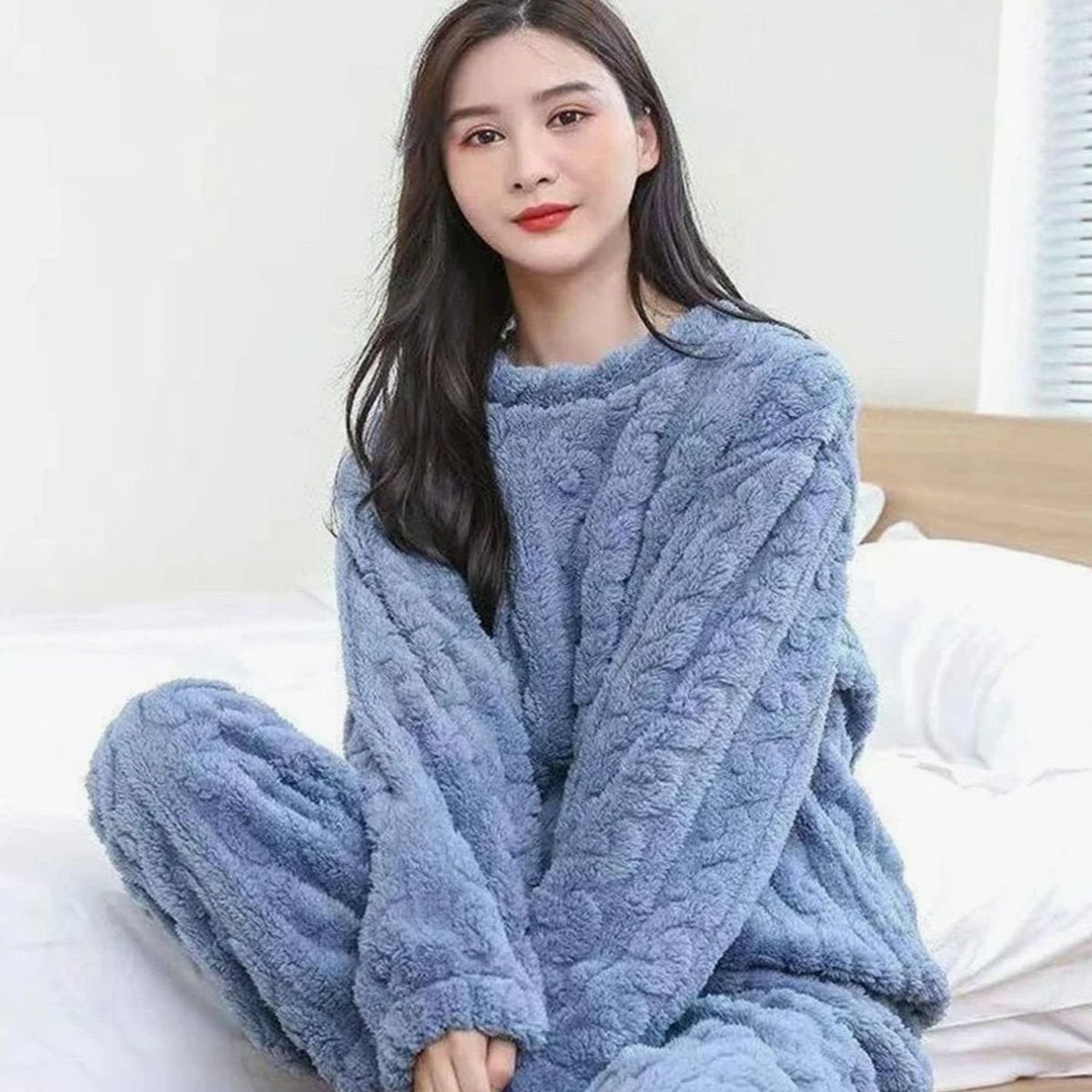 Loungewear Set with Relaxed Cable Knit and Pajama Style - Image 5