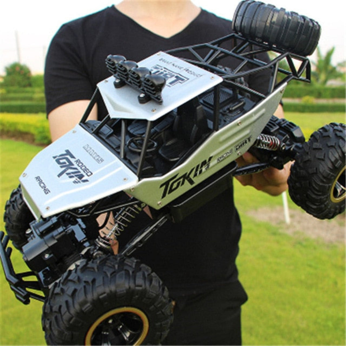 Maygo RC Offroad Car 4x4 Remote Control Vehicle For Children And Adults - Image 4