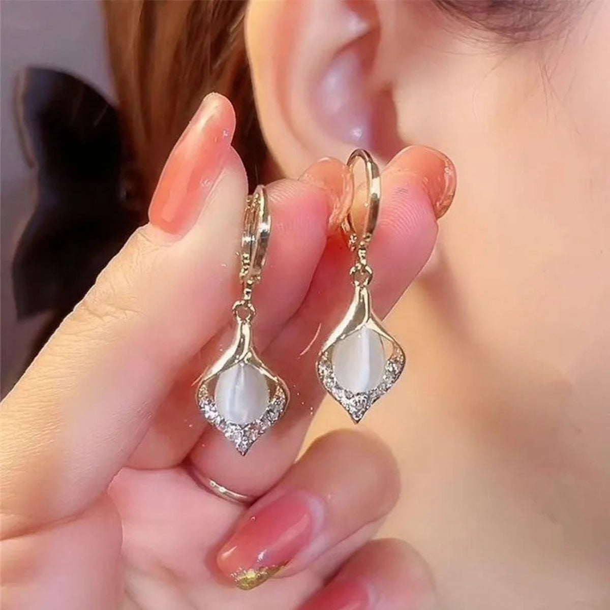 Metal Savona Pearl Earrings - Image 5