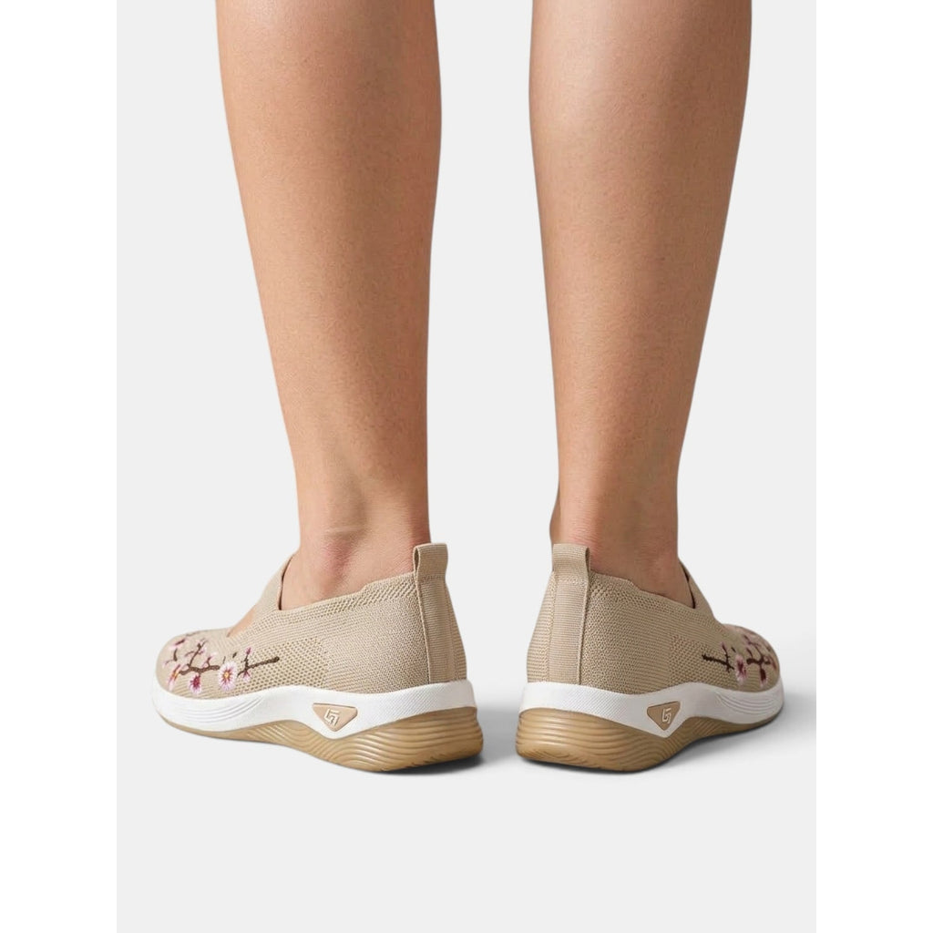 Orthopedic Shoes with Comfortable Flat and Floral Embroidery - Image 3