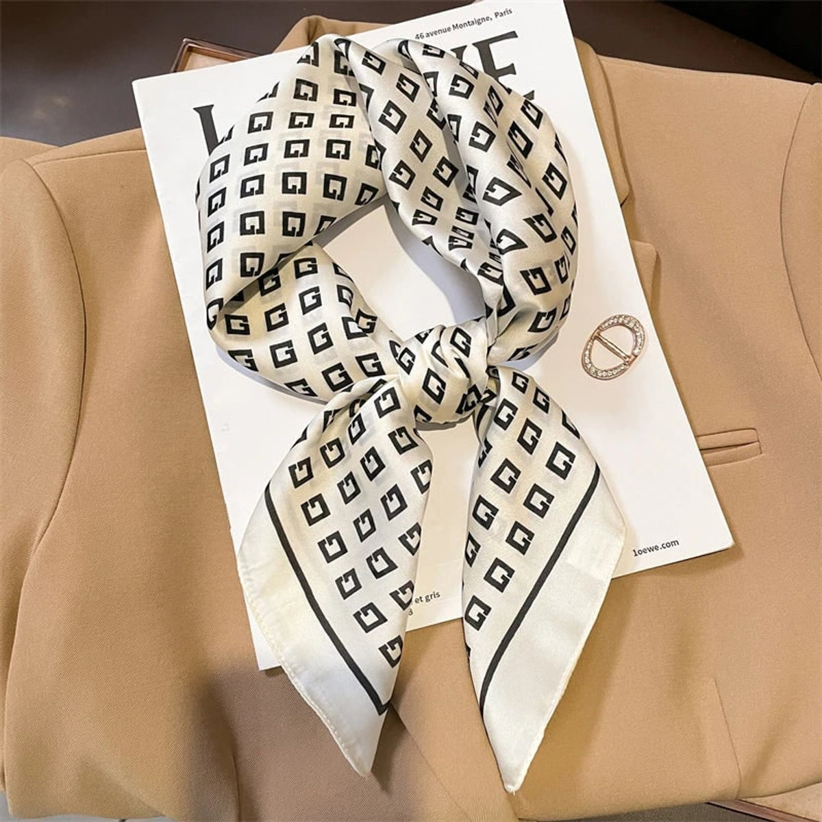 Plaid Scarf with Lightweight Silk Design and Neck Styling - Image 22