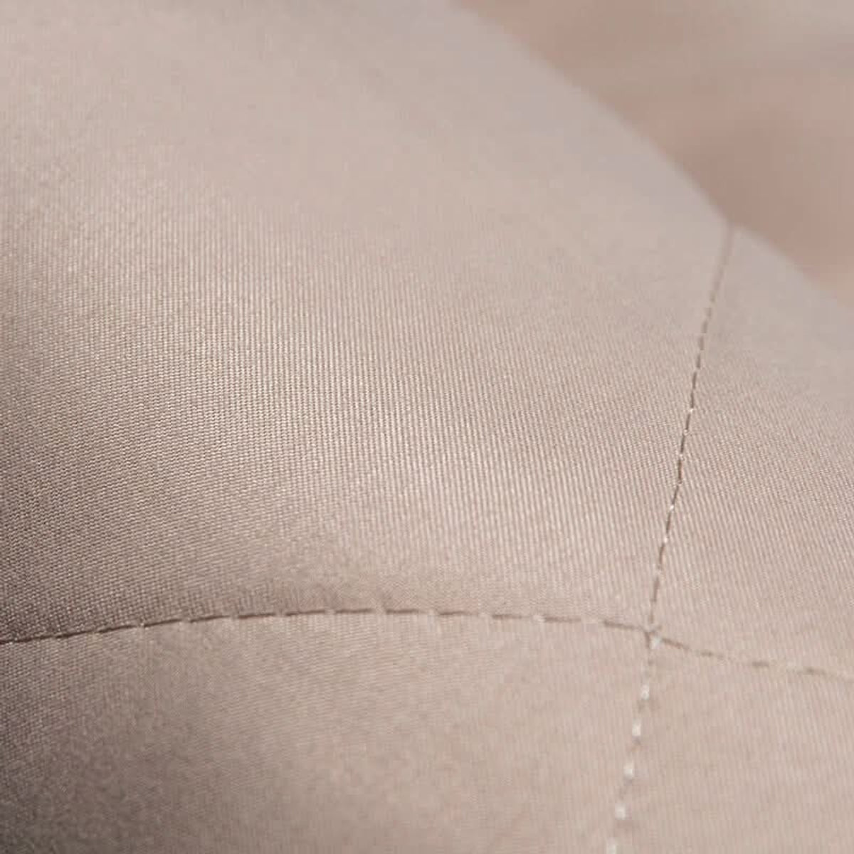 Rear Seat Dog Lounge With Waterproof Protection For Safe And Comfortable Journeys - Image 4