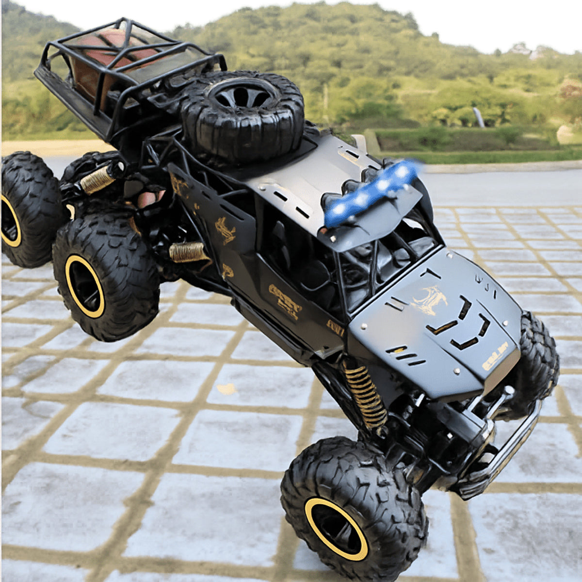 Rockstriker 4WD RC Monster Truck With Shock-Absorbing Suspension For Off-Road Fun - Image 5