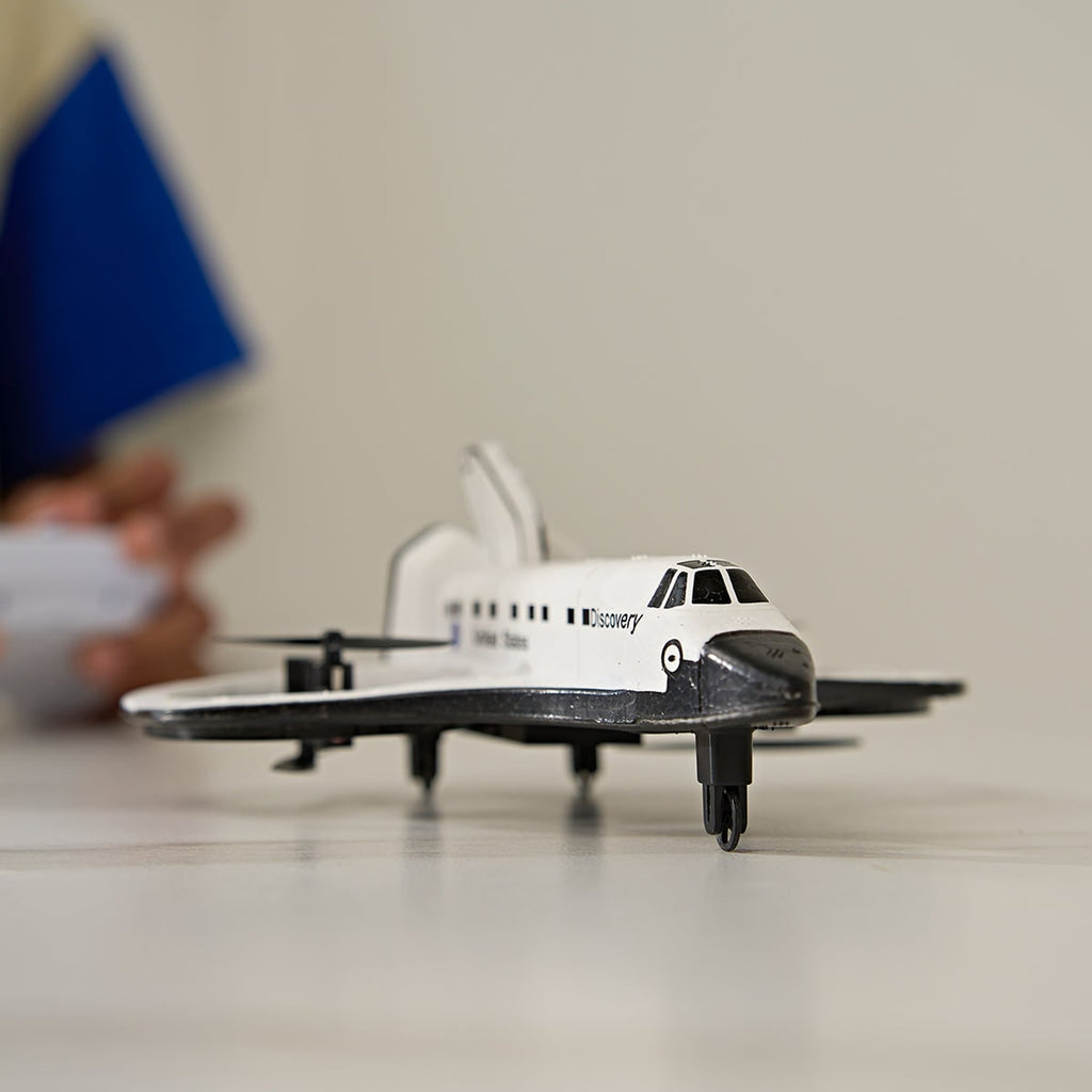 Smithsonian RC Space Shuttle Discovery Drone Remote Controlled Flying Toy - Image 7
