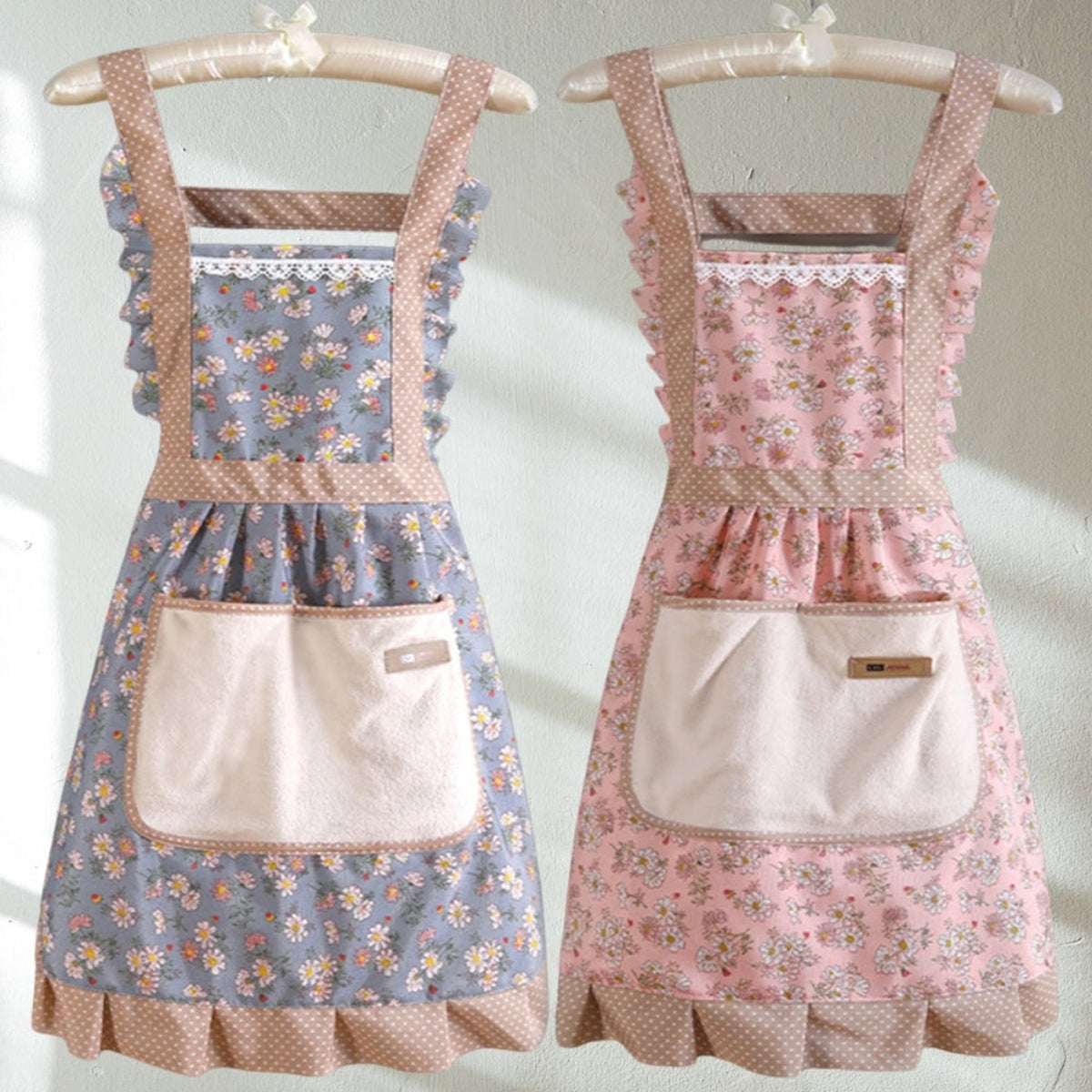 Stylish Cooking Apron With Elegant Floral Design Perfect For Home And Restaurant Use - Image 1