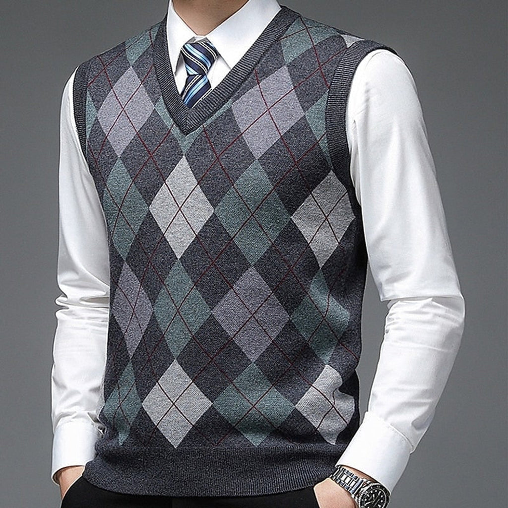 Sweater Vests with Classic Argyle Knit and V-Neck - Image 2