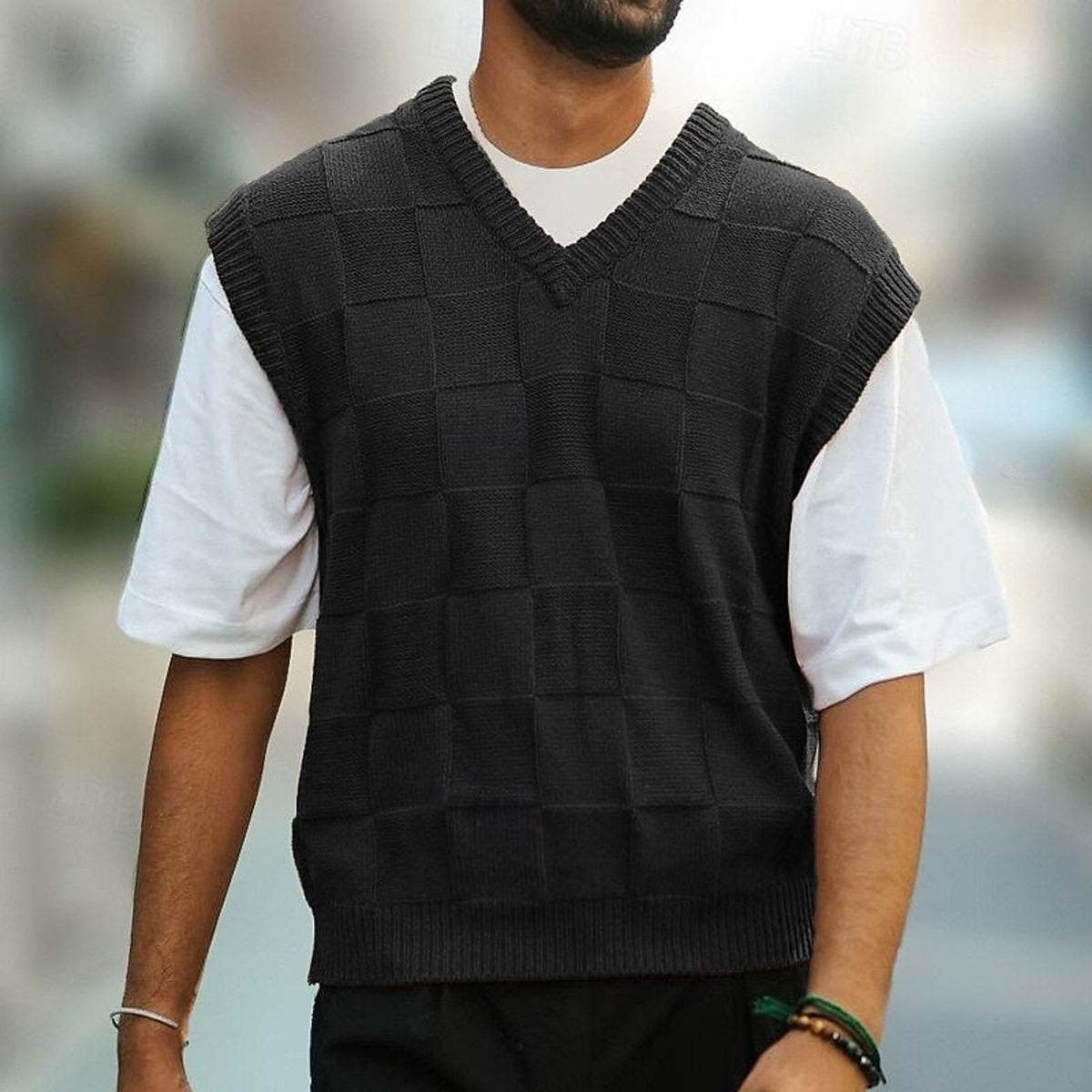 Sweater Vests with Knit Checkerboard Texture and V-Neck - Image 6