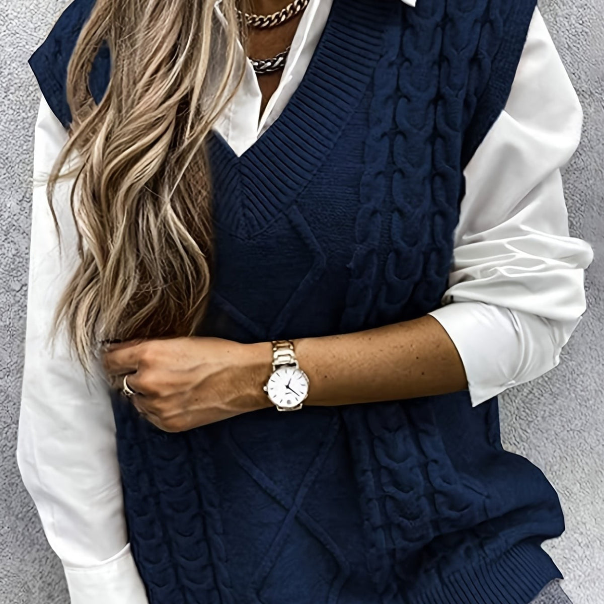 Sweater Vests with Knit V-Neck Design and Sleeveless Cut - Image 19