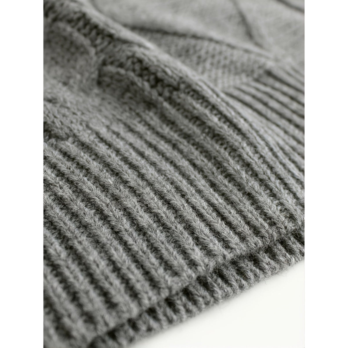 Sweater Vests with Knit V-Neck Design and Sleeveless Cut - Image 5