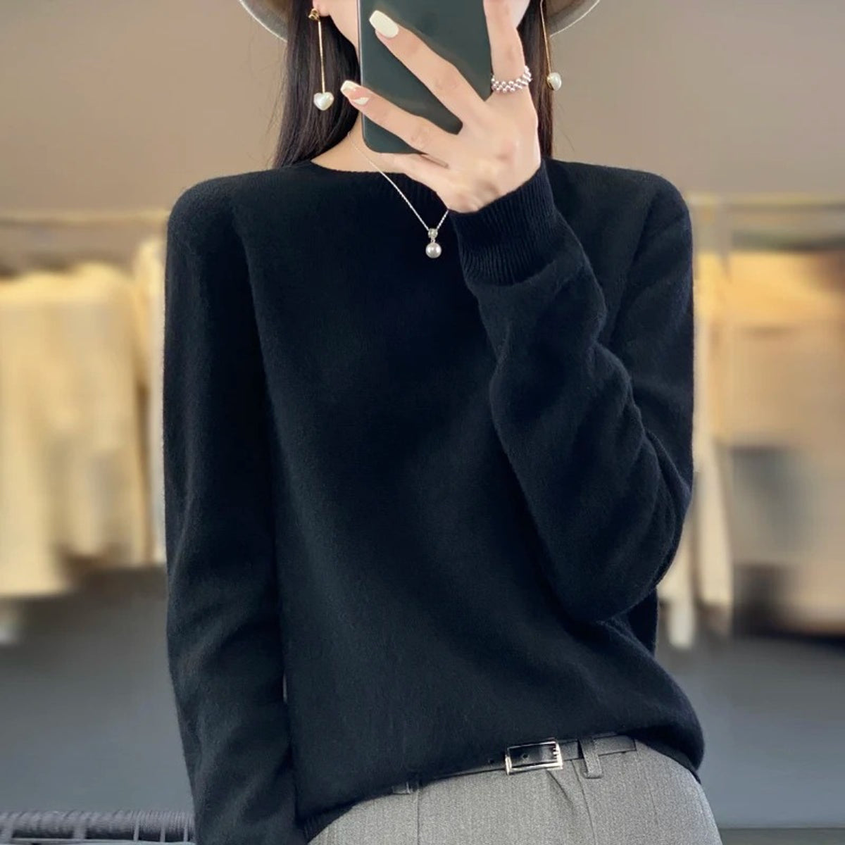 Sweater with Round Neck and Long-Sleeve Pullover - Image 4