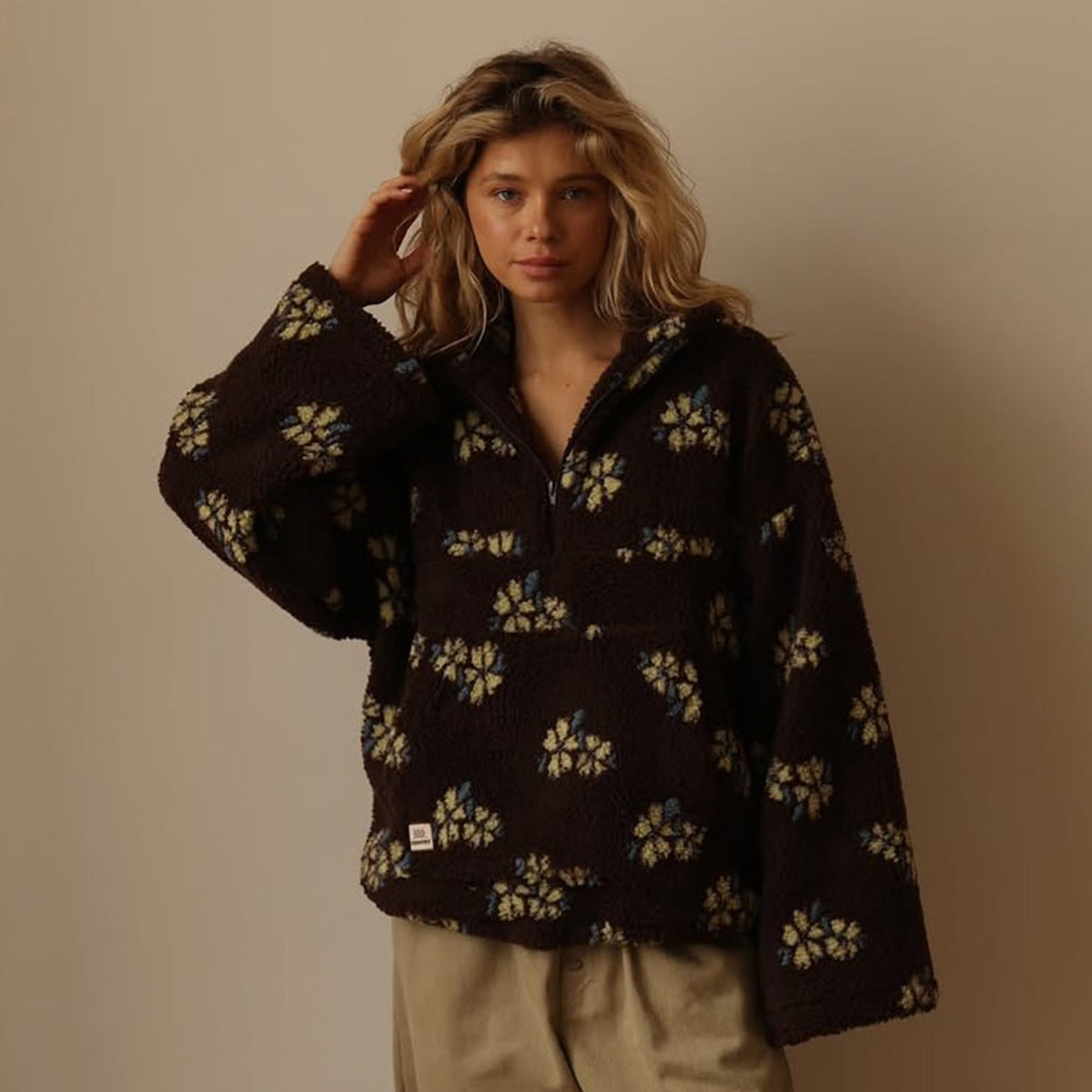 Teddy Fleece Jacket with Half-Zip Oversized Fit and Floral Print - Image 8