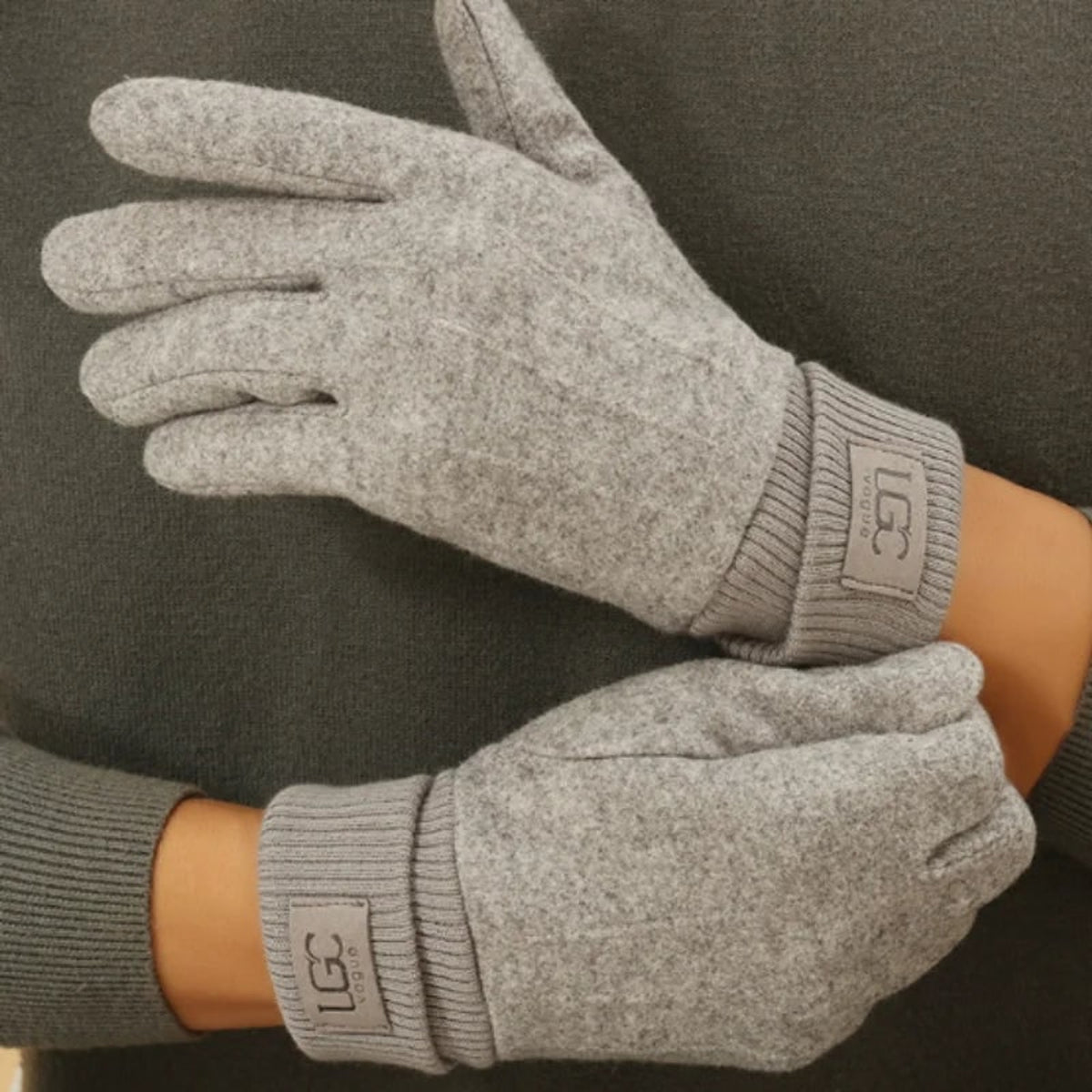 Touchscreen Gloves with Cashmere Blend Fingered and Ribbed Cuff - Image 9