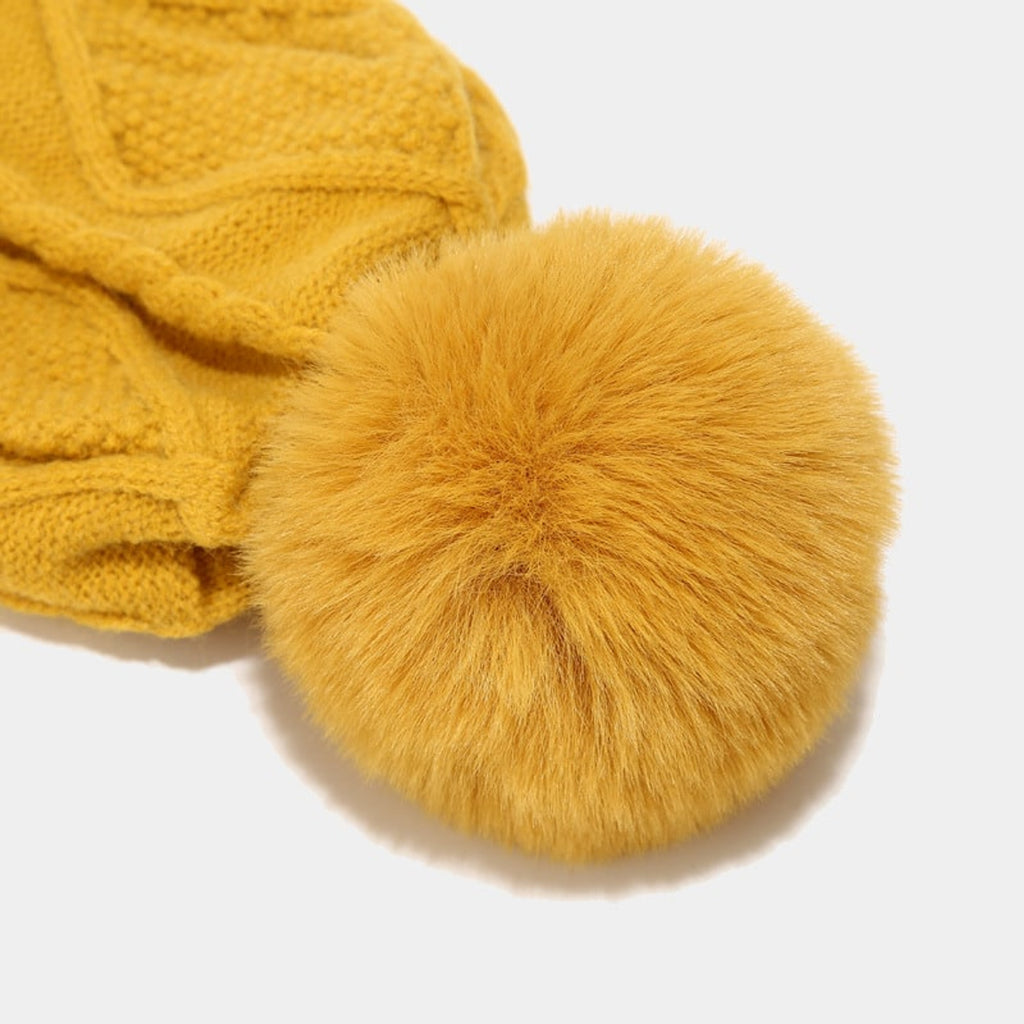 Winter Hat Set with Touchscreen Knitwear and Pom-Pom - Image 4