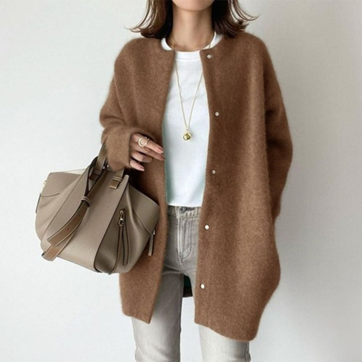 Women's Cardigan with Relaxed Collar Fit and Button-Front - Image 4