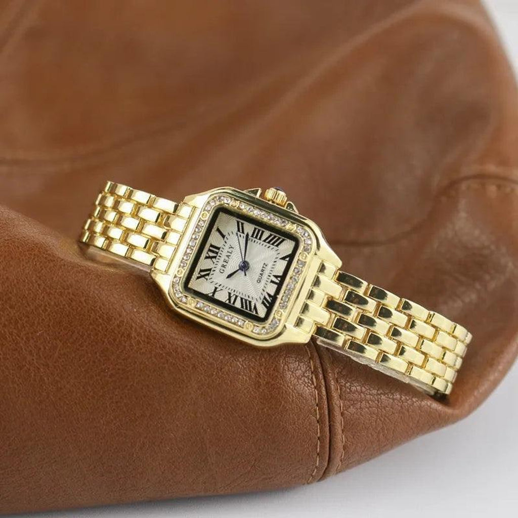 Women's Square Watch with Comfortable Link Bracelet and Roman Numerals - Image 3